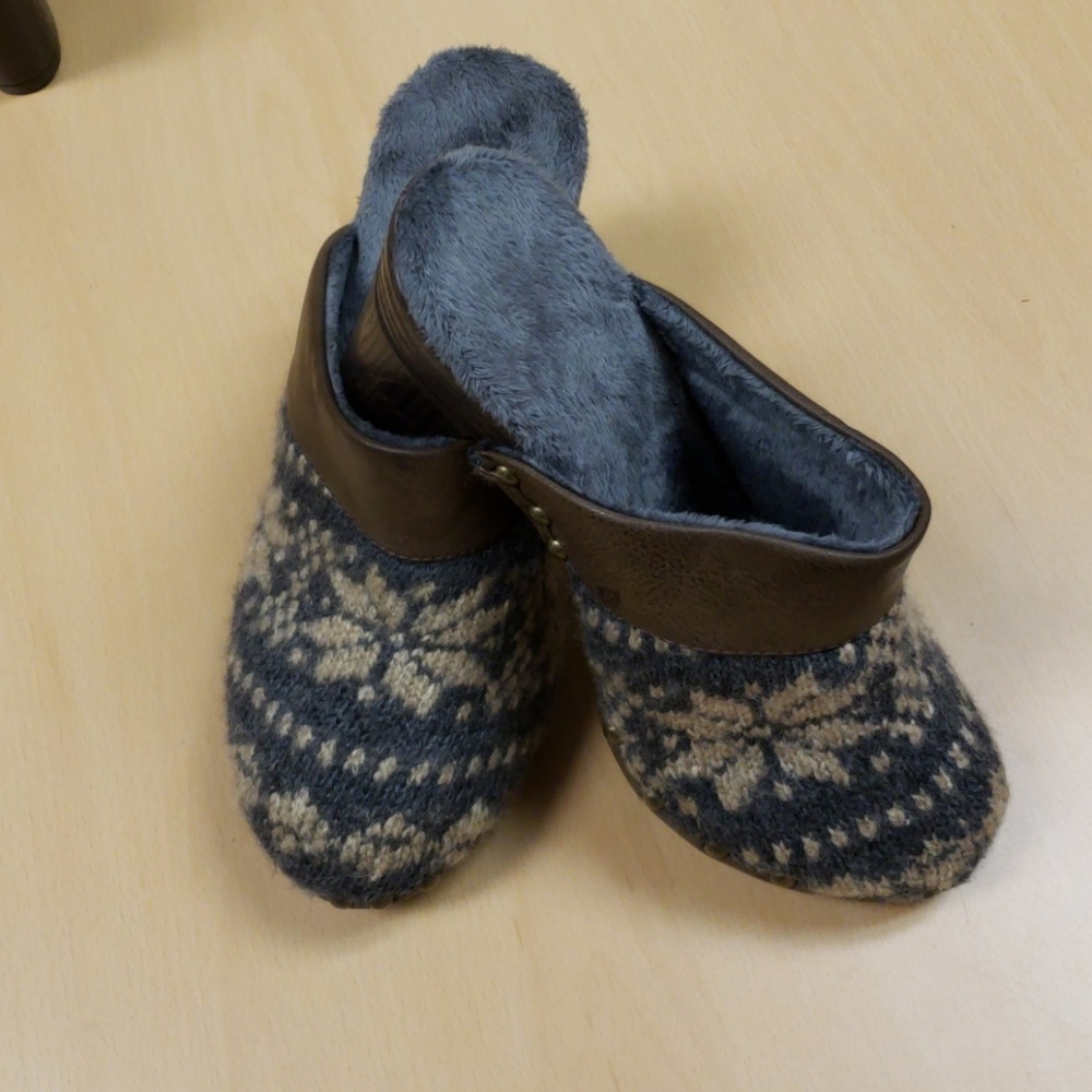 Muk luks woman shoes